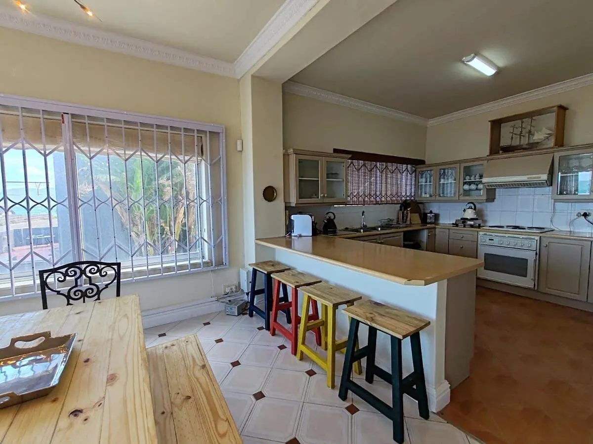 Holiday home Caradoc House Villa Muizenberg South Africa