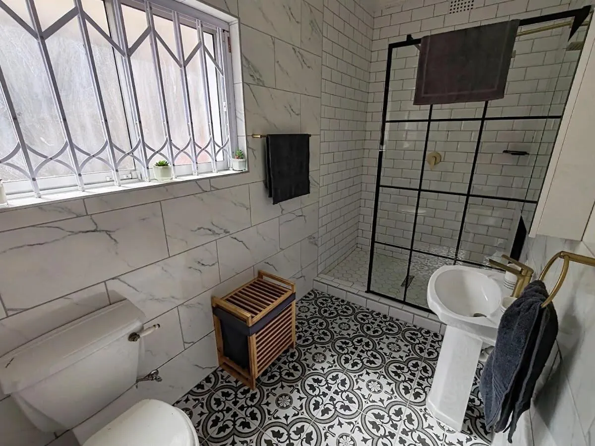 Holiday home Caradoc House Villa Muizenberg South Africa